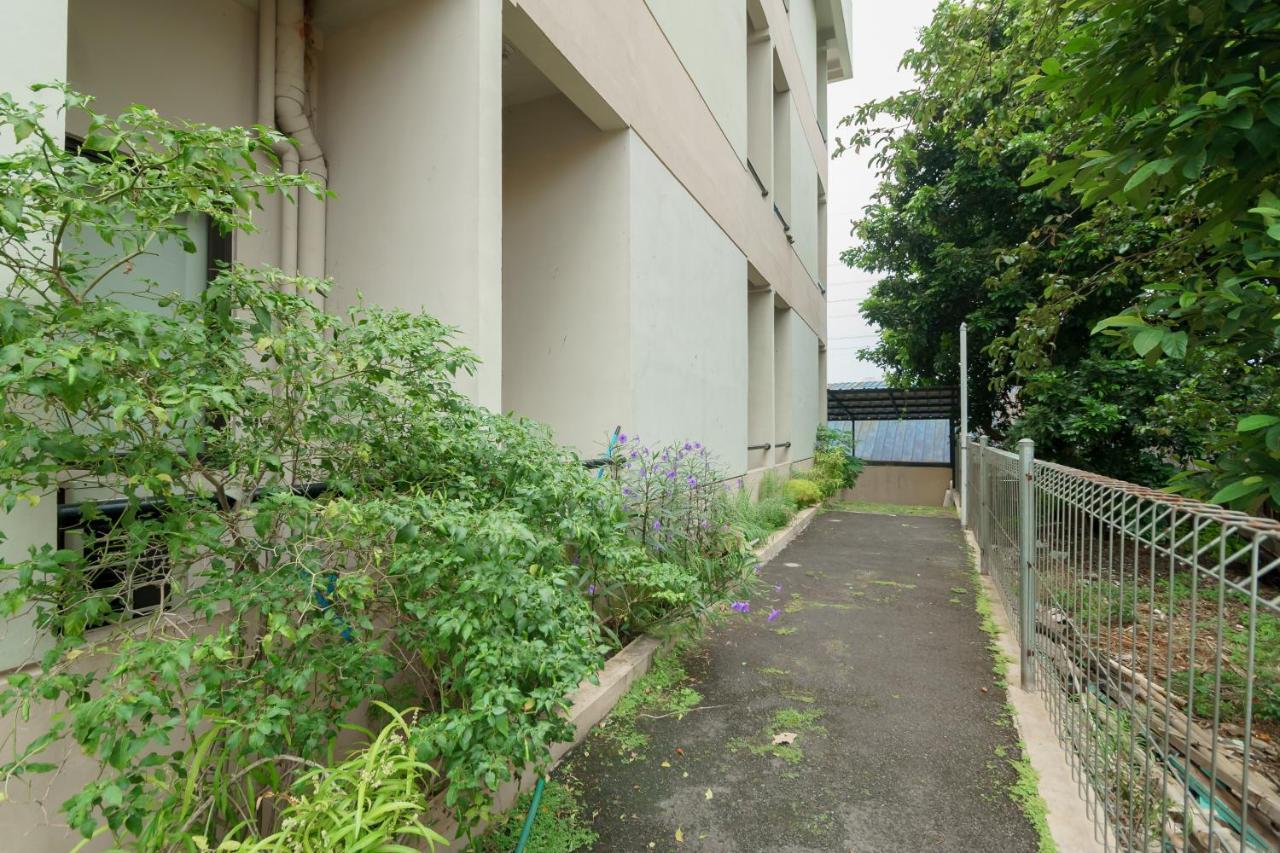 Koolkost Syariah Near Kampus Utama Universitas Budi Luhur Mencil Exterior photo